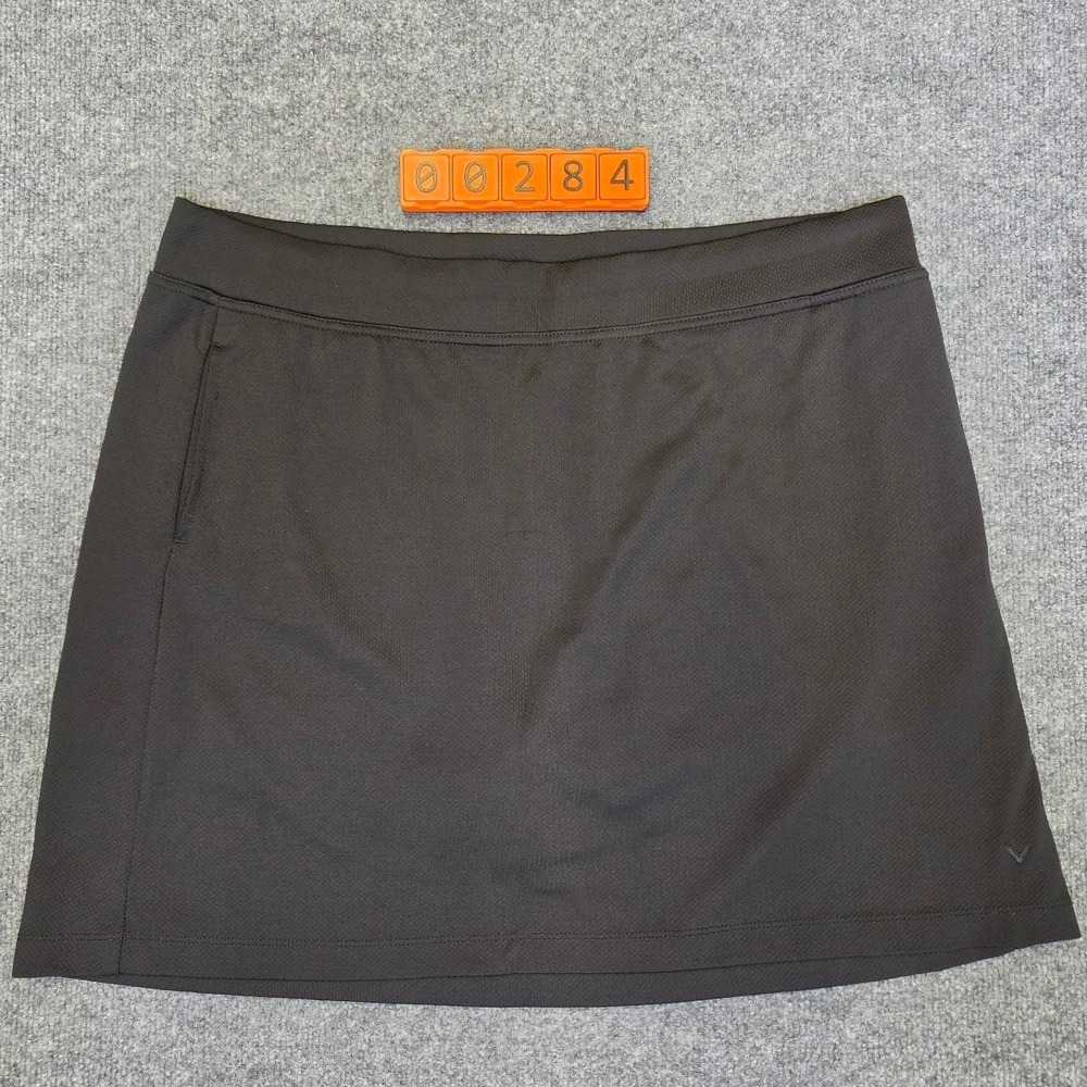 Black Callaway golf skort with built in shorts and pockets, size XXL